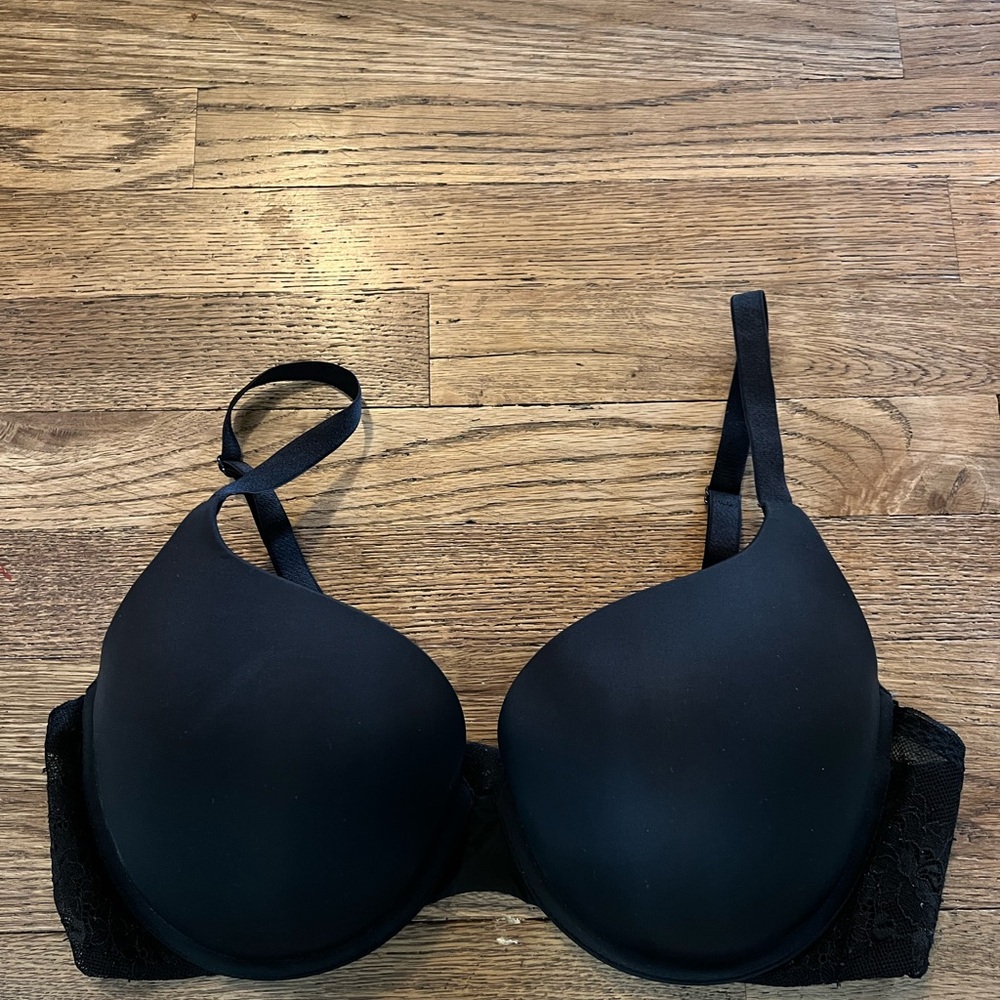 Victoria's Secret Black Padded Bra T Shirt Push Up Full Coverage 38D